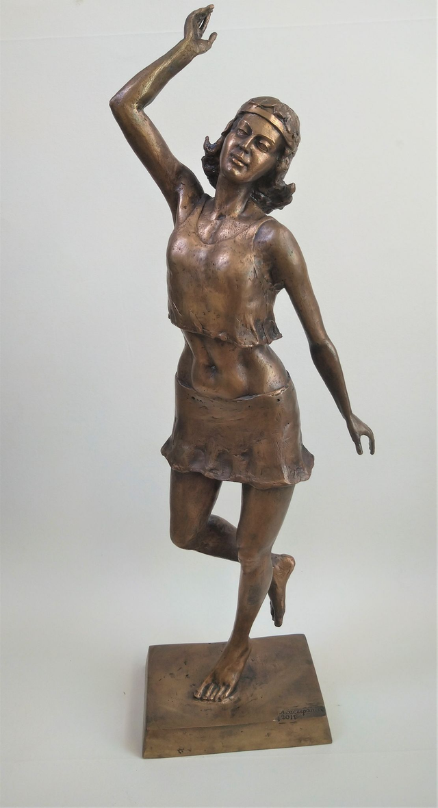 Tancerka, 50x18x12 brąz unikat