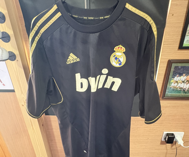 Real Madrid Away Shirt 2011/12