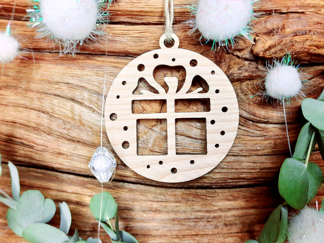 Boule de Noël en Frêne massif - Modèle 17