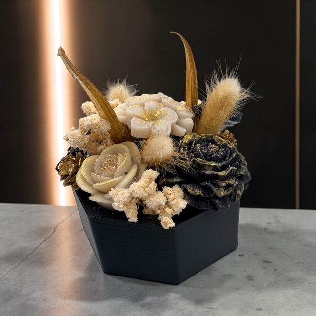 Bouquet de fondants parfumés noir et doré – Une création élégante et raffinée