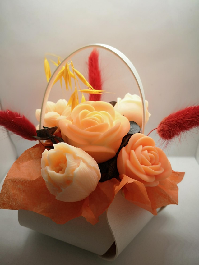 Sac à main de fleurs orange senteur rose vanillé 