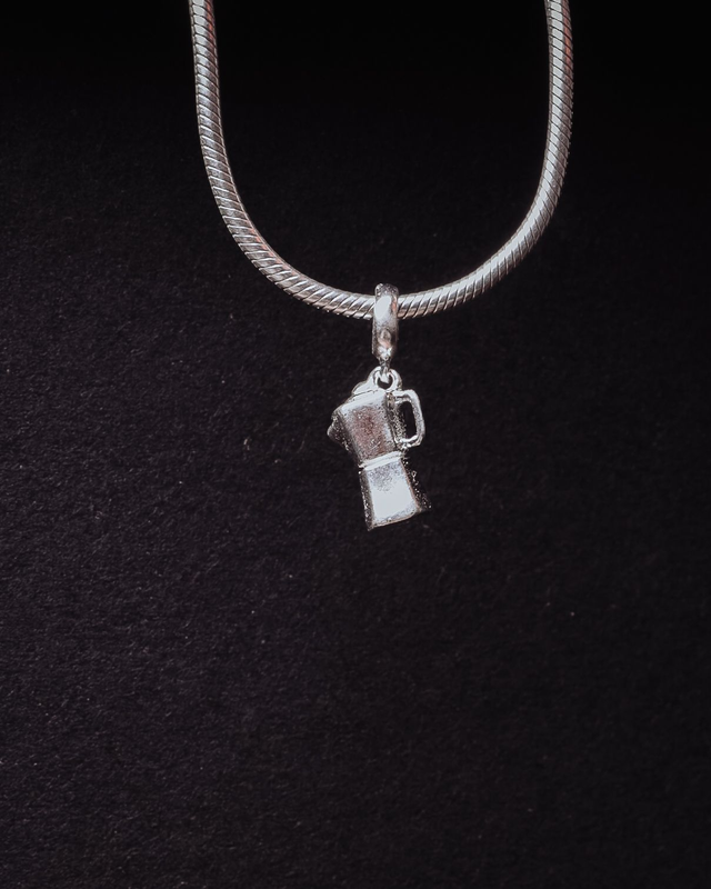 Berloque prata bule café