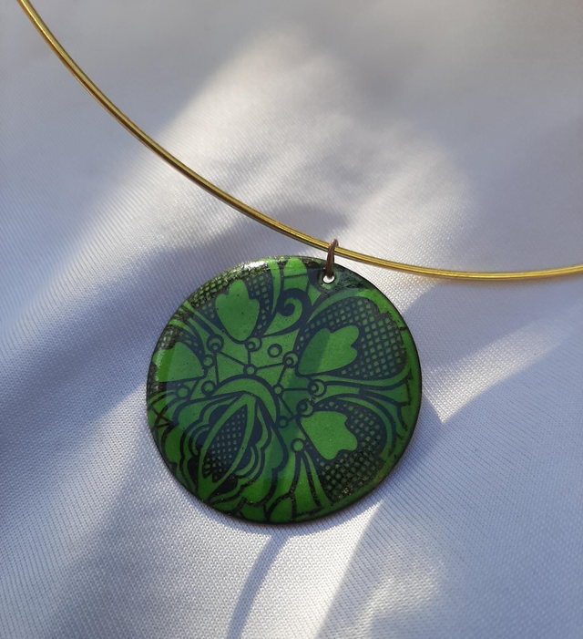 Collier Rond Vert Dentelle Noir