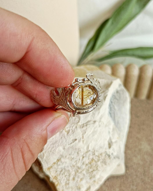 Anello Gingko e Quarzo