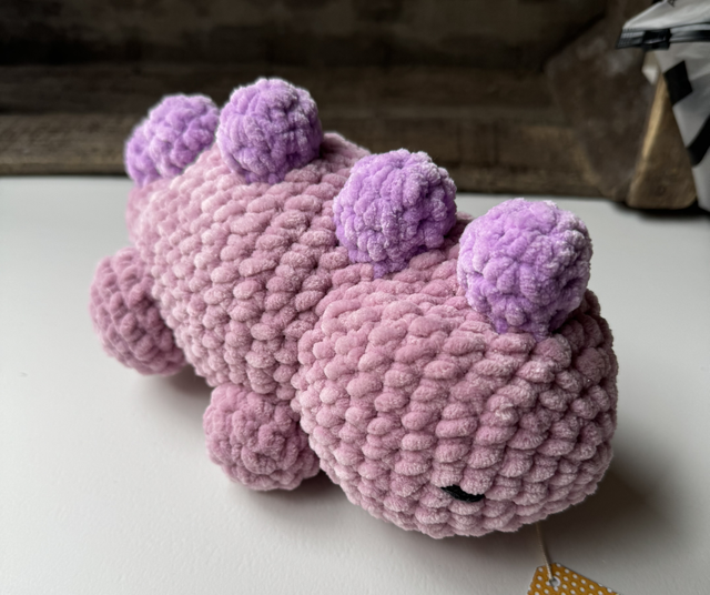 (920) Dino en laine chenille rose 