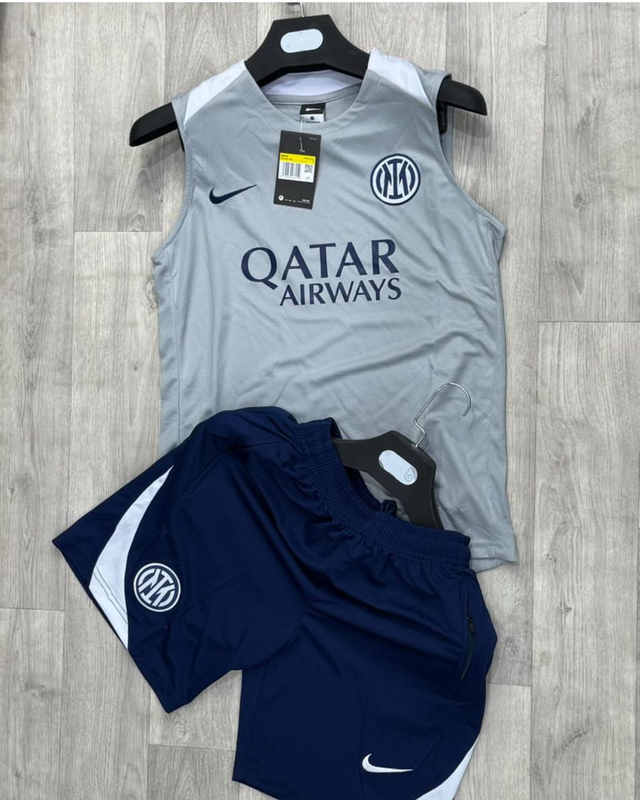 Conjunto completo Tirantes Inter de Milán PRE-PARTIDO - Versión Fan - 25-26