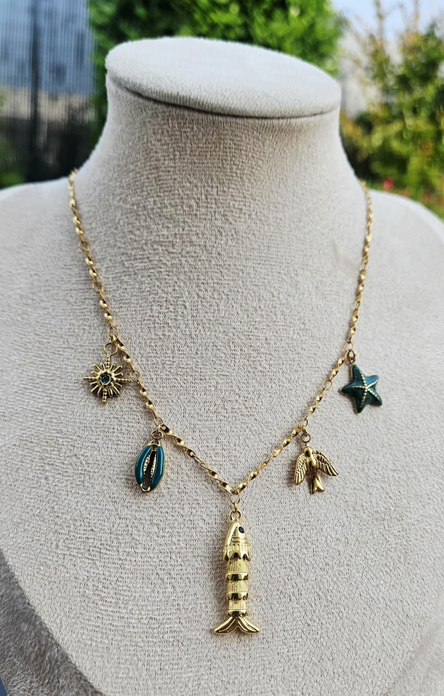 Collier charms 
