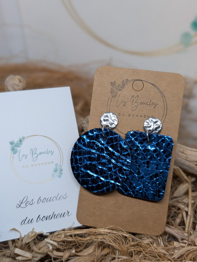 Boucles d&#039;oreilles Asymétrique bleu métallisé as004