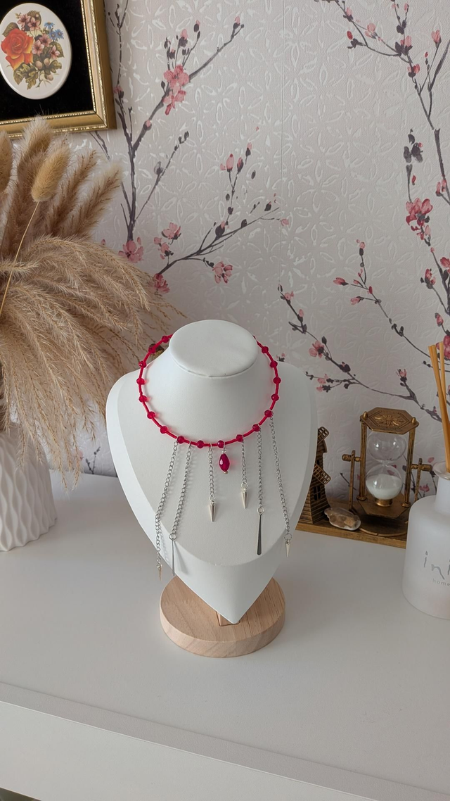 Gothic red chocker necklace with silver chain tassels