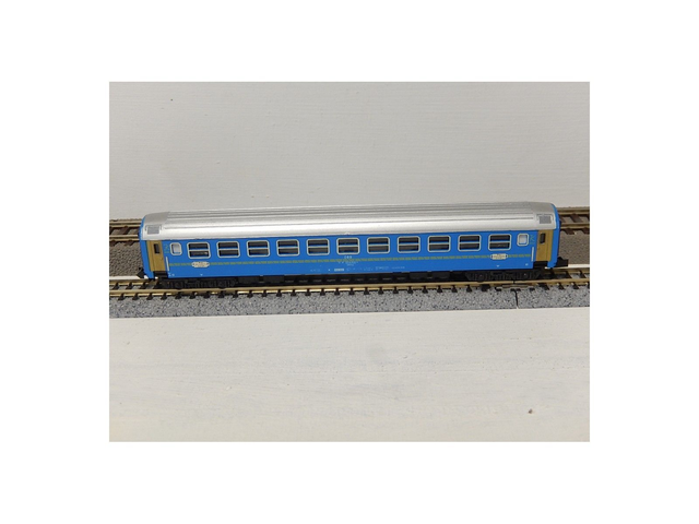 voiture SRmz obb minitrix N