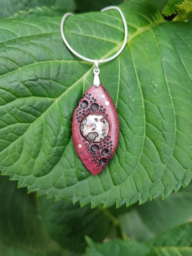 Pendentif en Bois d'Amarante, Jaspe Léopard et Argent