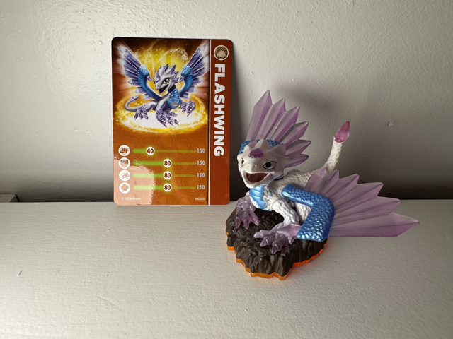 Flashwing - Earth - Skylanders - Giants
