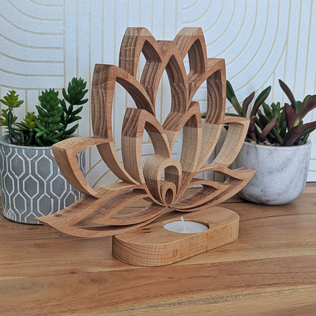 Fleur de lotus en hêtre