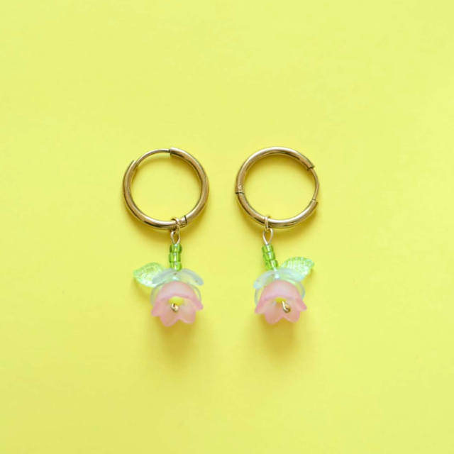 Boucles d'oreilles Fleurs tombantes roses