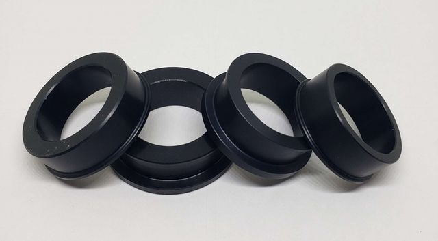 HONDA CBR1000RR 2004 - 2007 CAPTIVE WHEEL SPACERS