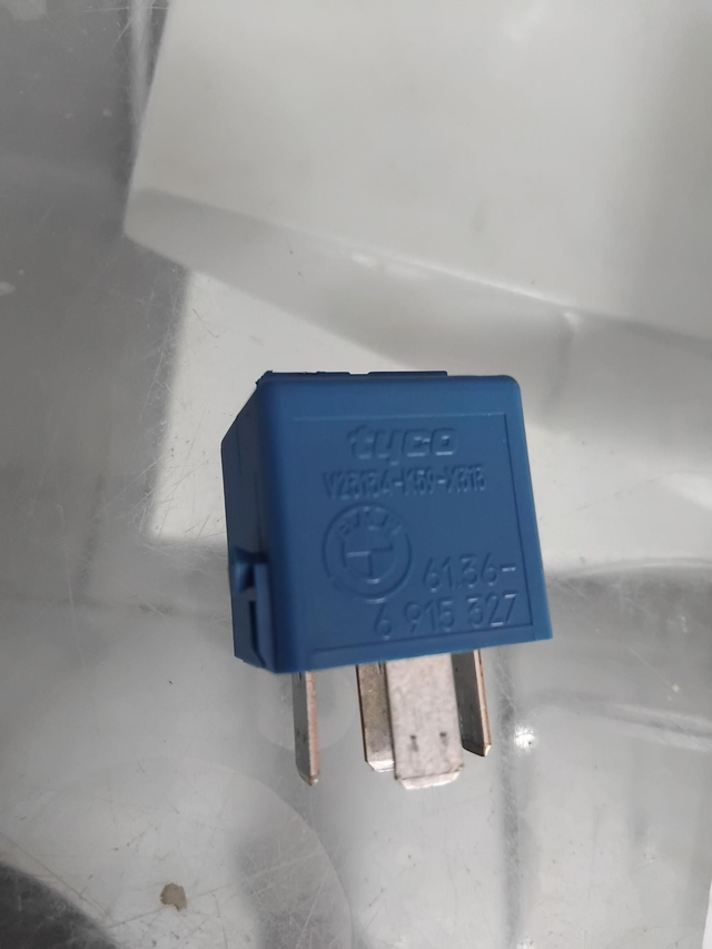 Relais bleu bmw pompe à carburant 