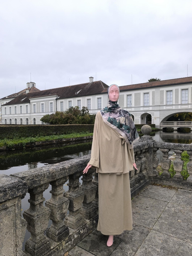 Zweiteiler aus Cord Vanille