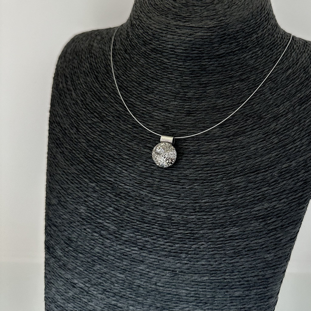 Solitär RIVOLI 14 an Edelstahlreifen, Black Patina Melange Schwarz
