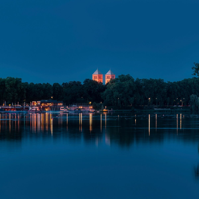 Aasee mit Stadtsilhouette