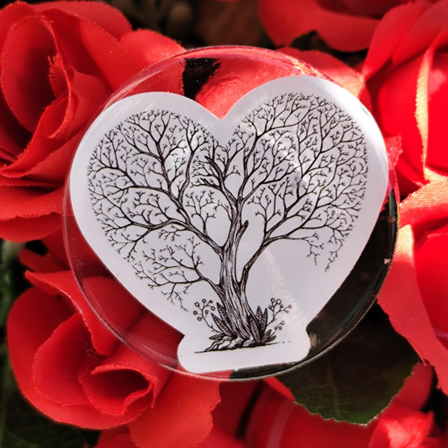 Pin's Arbre de Vie en forme de coeur