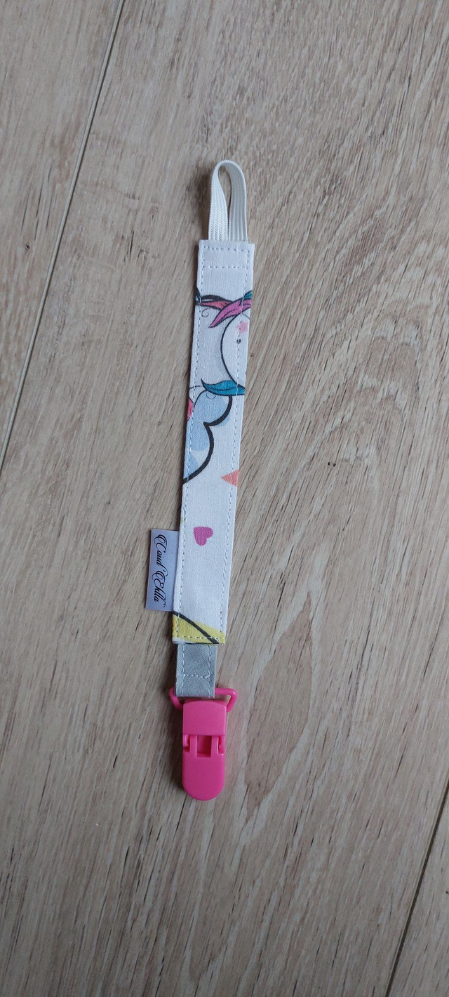 Attache sucette licorne