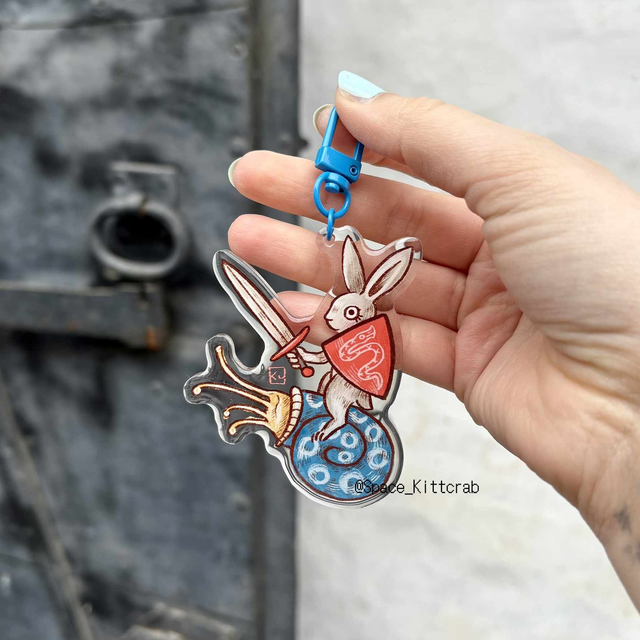 Buntholomew on a snail keychain (obesek za ključe)