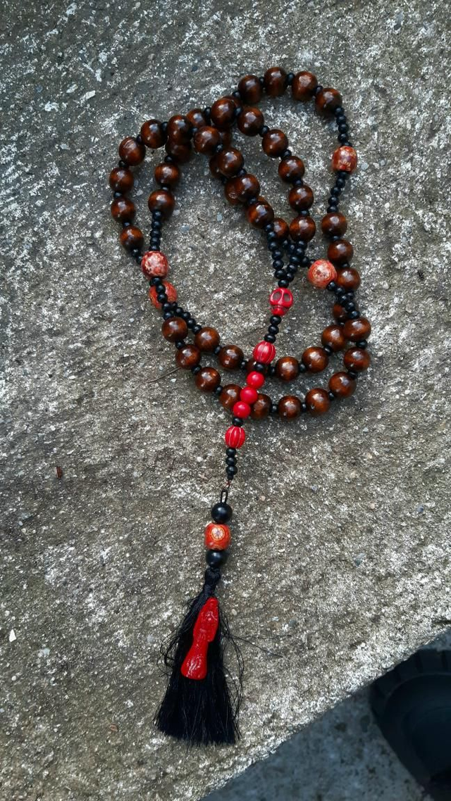Chapelet Santa Muerte rouge