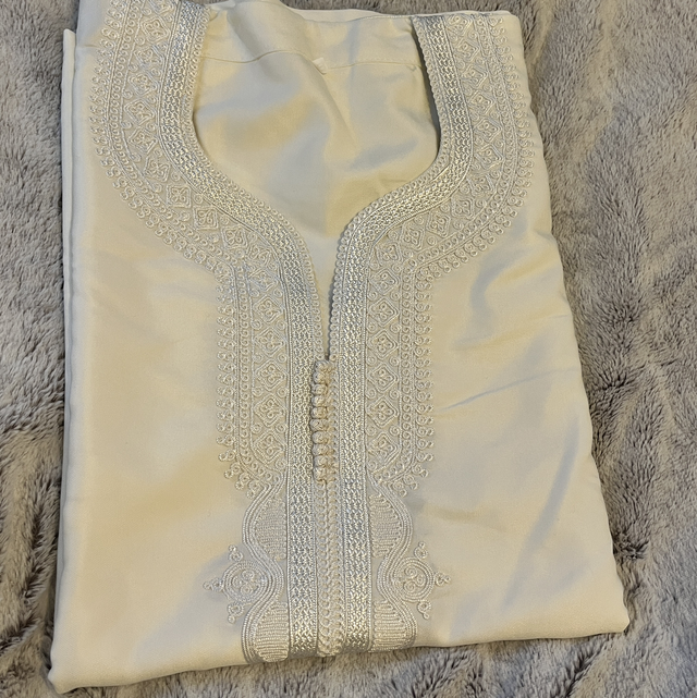 Premium 3/4 Sleeve Moroccan Thobe in Cream White 