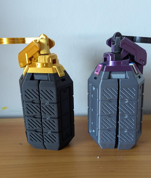 Porte manette grenade 