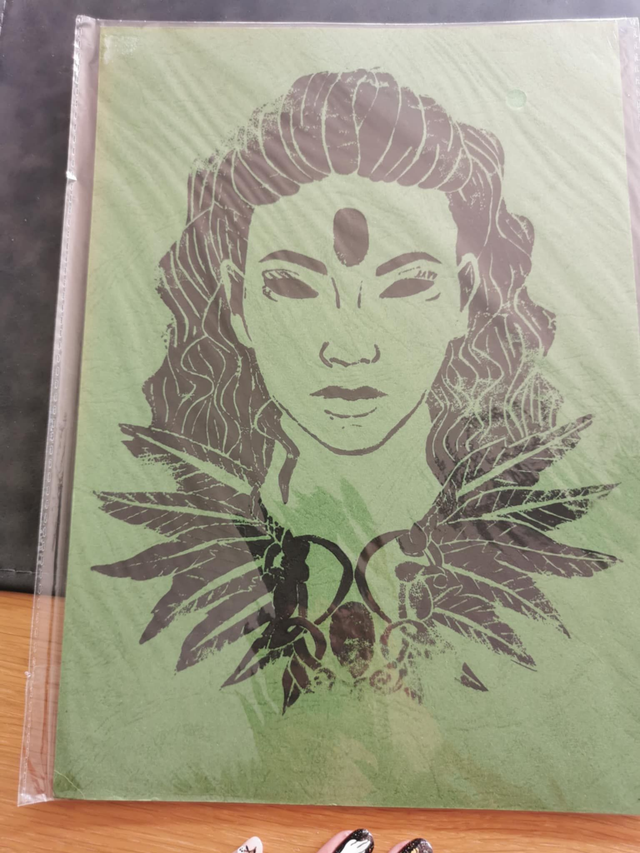 Déesse noire fond vert A4