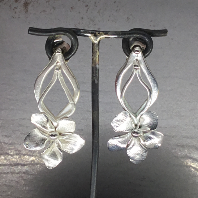 Flower earrings 