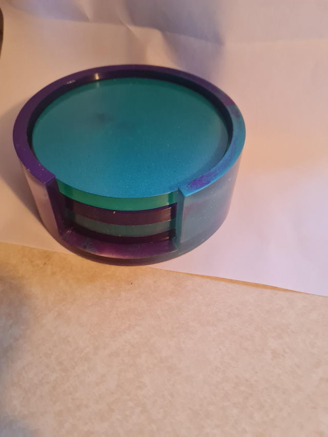 Resin coaster set