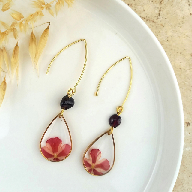 Boucles d'oreilles ∙ doré gouttes de fleurs et pierre naturelle