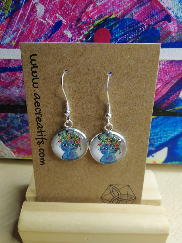 Boucles d&#039;oreilles cabochons chat fleurs 