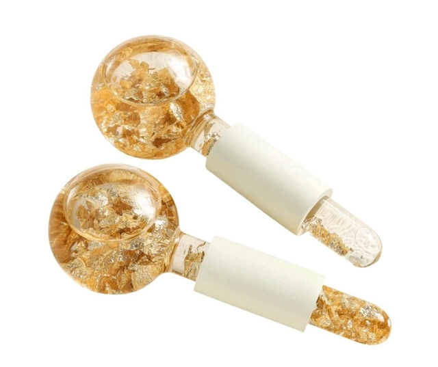 Massage  visage tonifiant aux boules incrustée de feuilles d&#039;or 