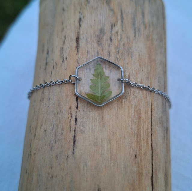 Bracelet argenté · hexagonal Fougère 
