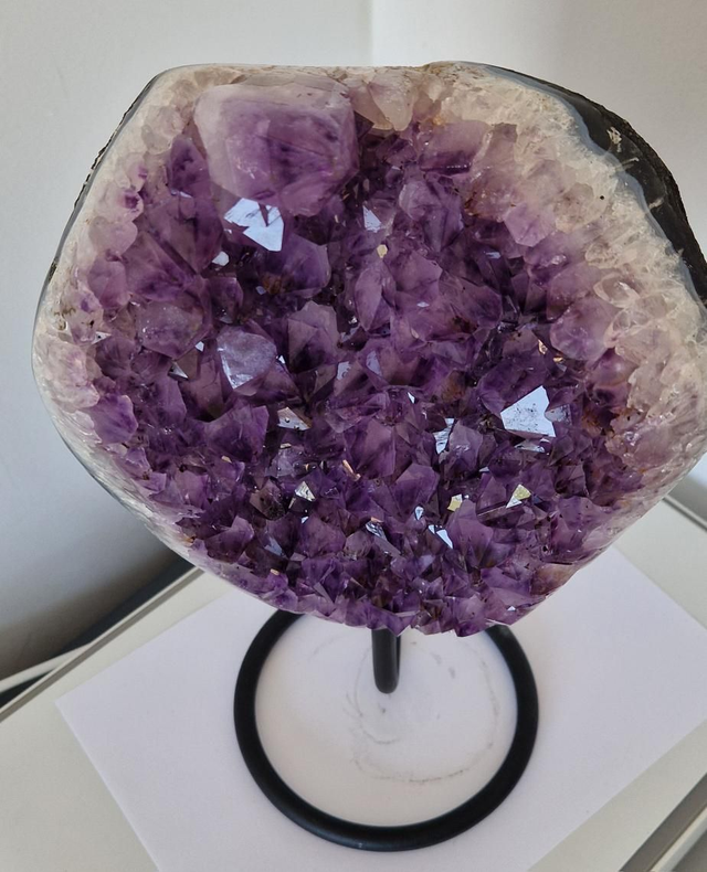Améthyste Géode sur pied métal