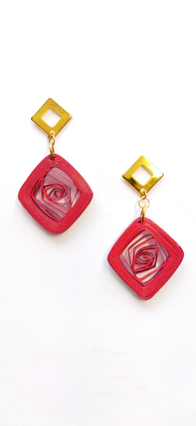 Boucles d'oreilles graphique rouge