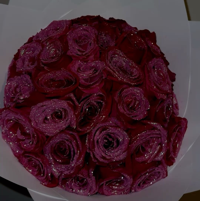 35 Glitter Roses