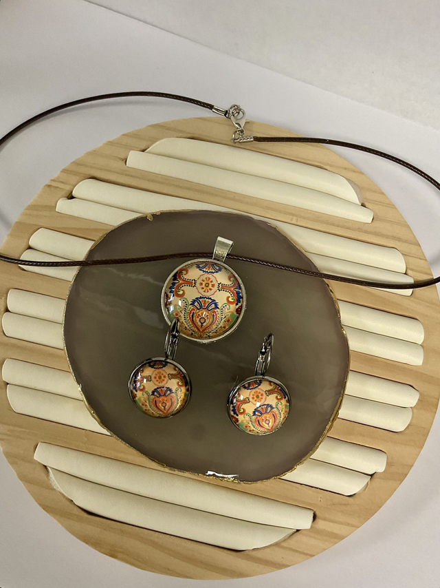 Handmade necklace and earrings set. Beautiful coordinated jewellery gift.