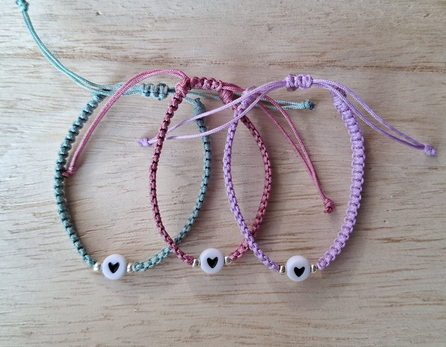 Bracelet macramé cœur - Taille enfant 