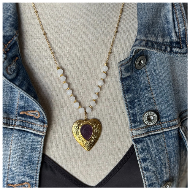 Collier mixte chaîne et perles , pendentif gros coeur 