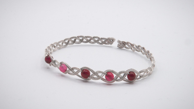 Bracelet tressé 5 agates roses