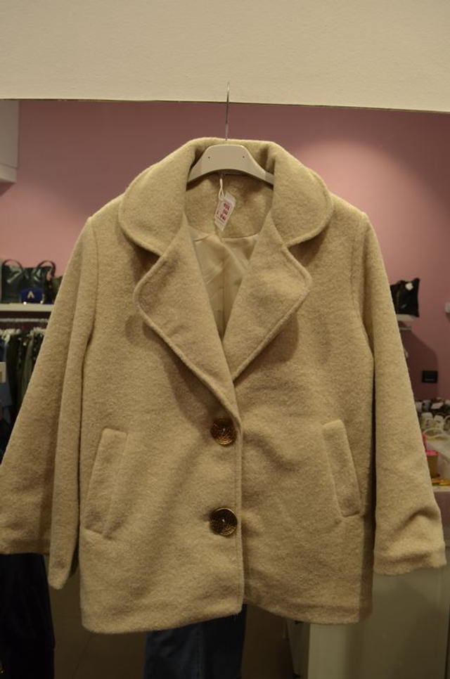 Chaqueta Jackelyn Corta