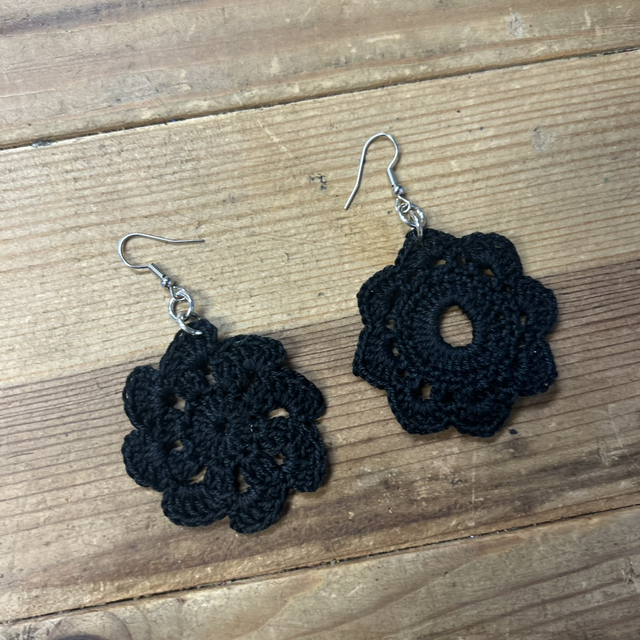 LES BOUCLES CROCHET NOIRES