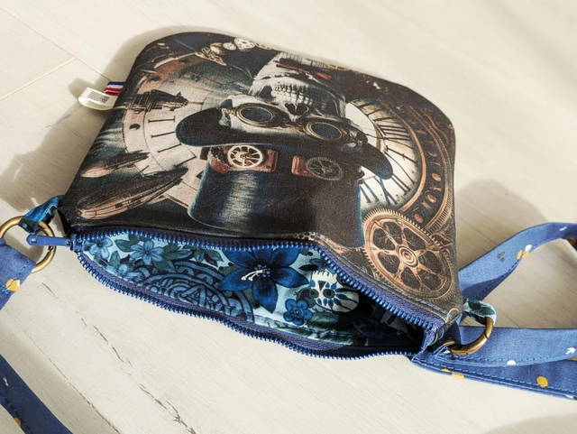 Escarcelle lord crâne horloge