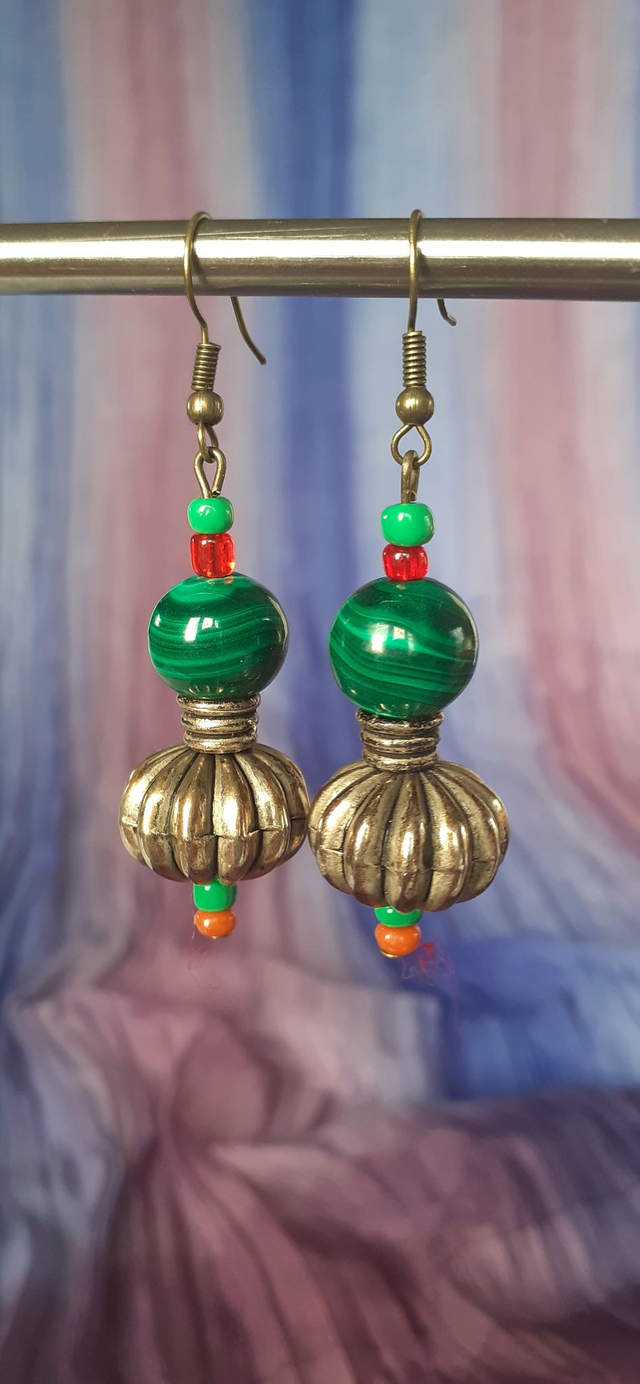 Czech Boucles d'oreilles pendantes vert émeraude