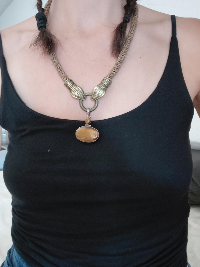 Torque en macramé seul