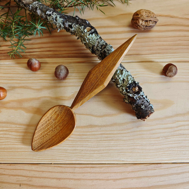 Cuillère en chataignier-C042