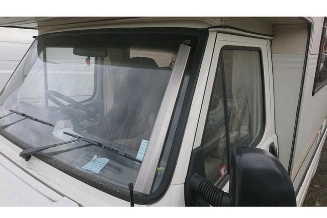 OS or NS screen pillar 